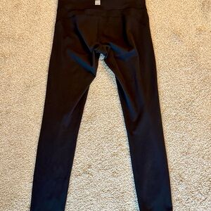 Vuori Women's Classic Black Leggings